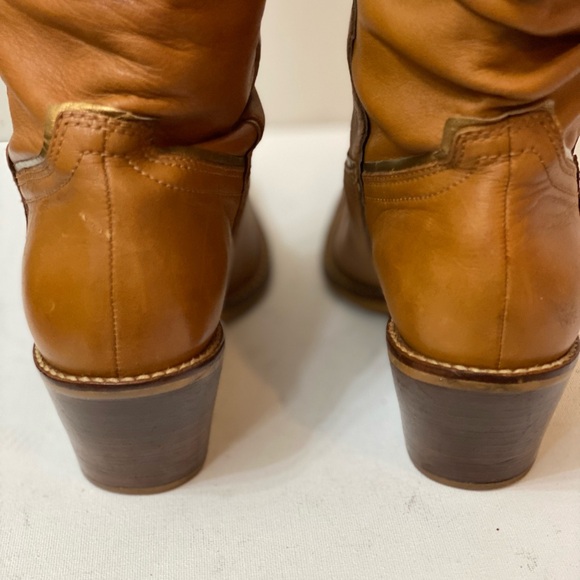 Gianni Bini wade 21 brown women’s Cowboy Boots with gold stripes. Size 7.5M - Picture 5 of 9